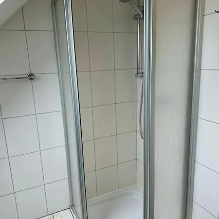 Grosszuegige Mit Parkplatz 그라츠