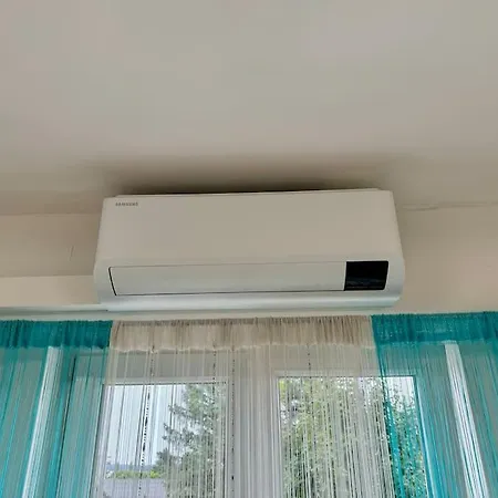 Grosszuegige Mit Parkplatz 아파트 *