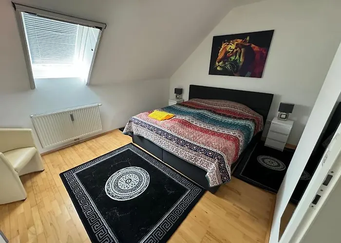 Grosszuegige Mit Parkplatz Graz