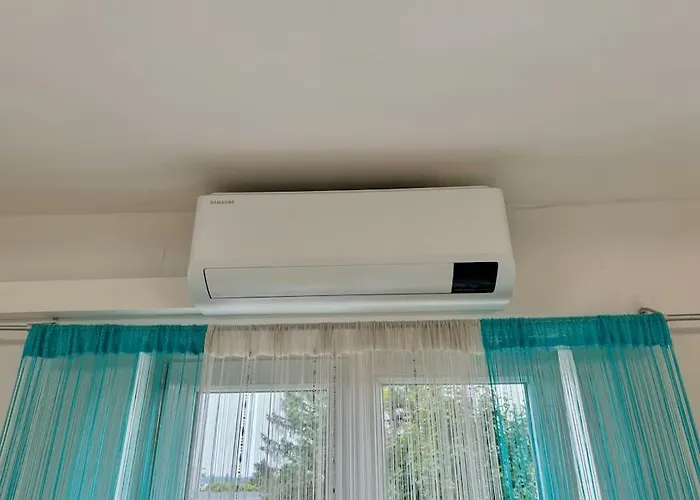 Grosszuegige Mit Parkplatz Lägenhet *