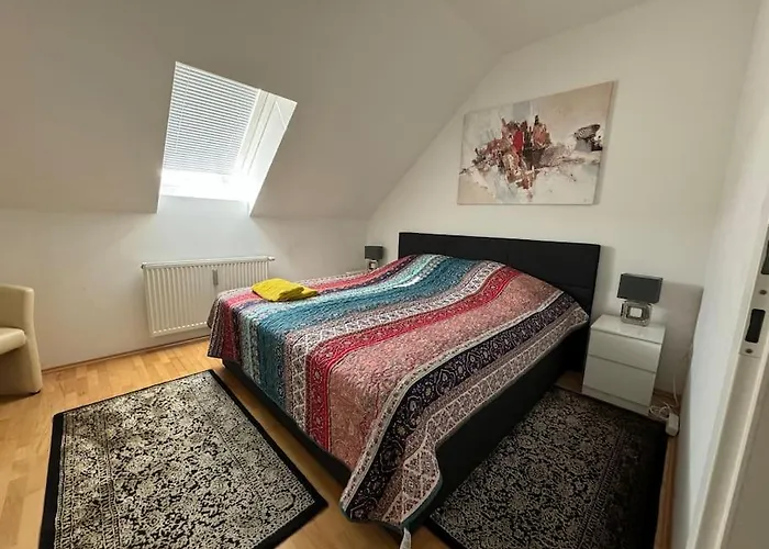 Grosszuegige Mit Parkplatz Lägenhet Graz